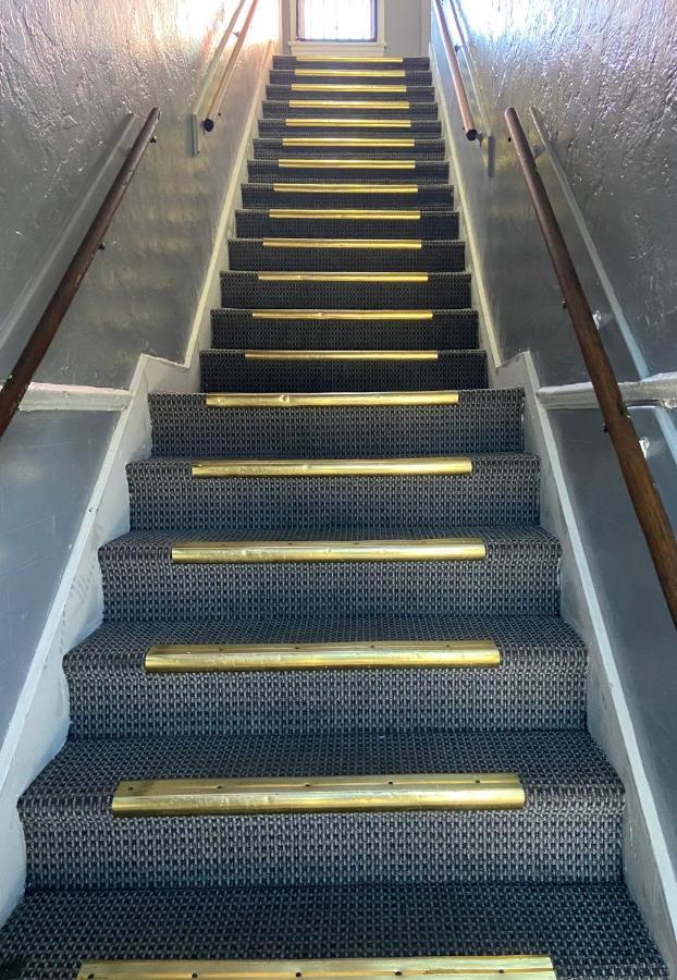 Unity - No Parking & Are Upstairs *